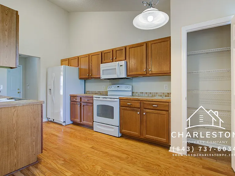 454 Hainsworth Dr — Photo 11