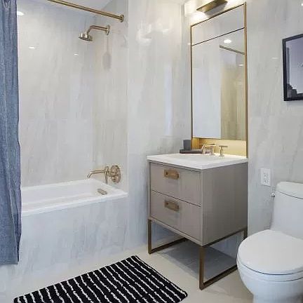 4th image of 3 Court Sq APT 305