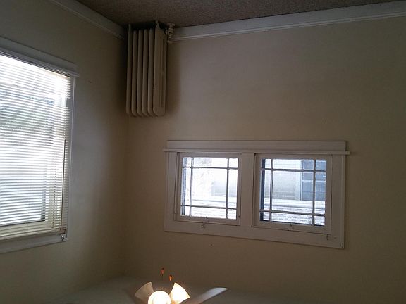 4th image of 9807 Clifton Blvd #2