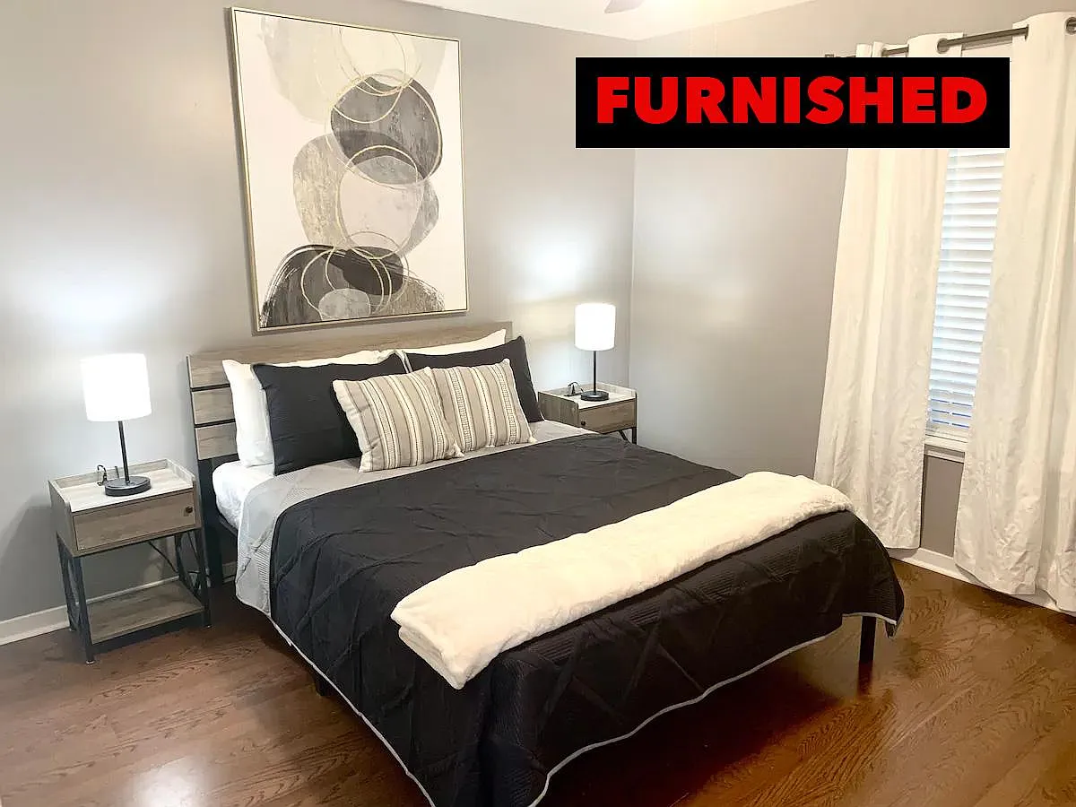 2 bed, 1.5 bath, 1078 sqft, $4,500 — Photo 1