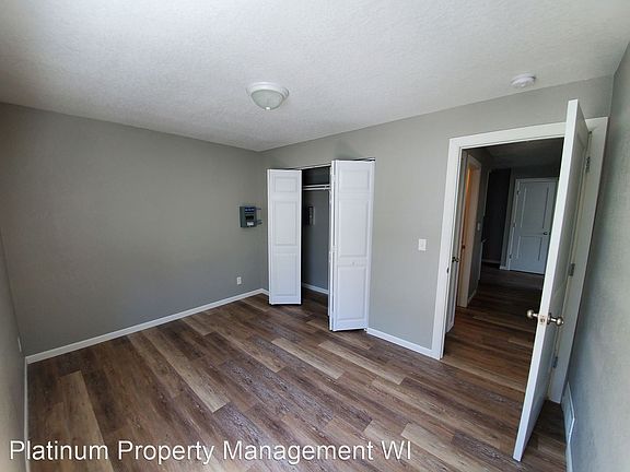 5th image of 702 S 10th St #9928157