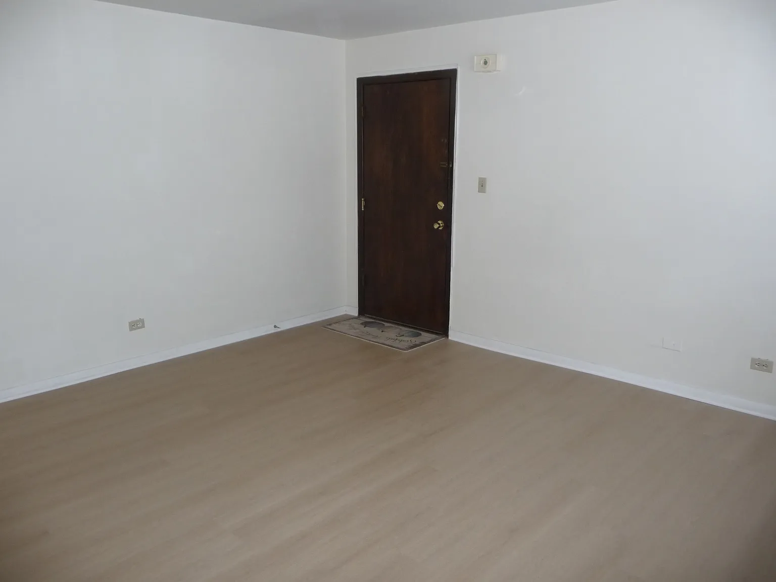 1 bed, 650 sqft, $1,350 — Photo 4