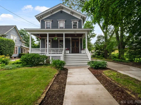 18 S May St, Aurora, IL 60506