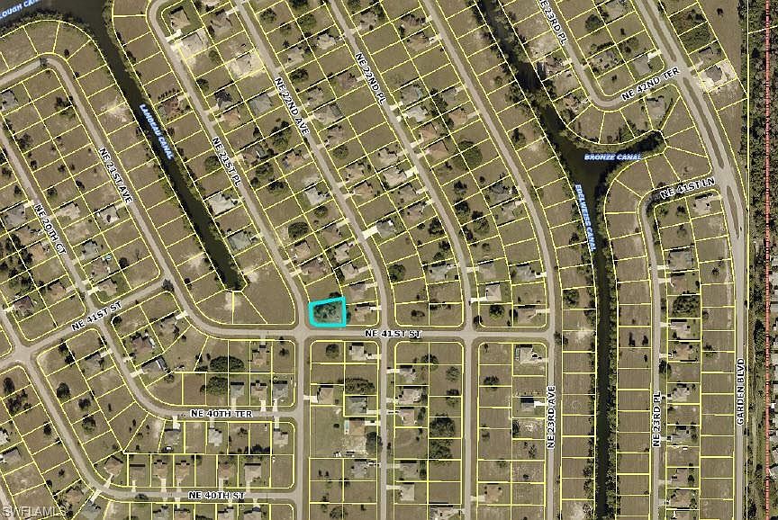 2nd image of 4101 NE 21st Pl