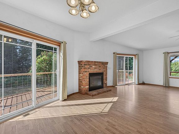 4th image of 76 Moose Ridge Ln