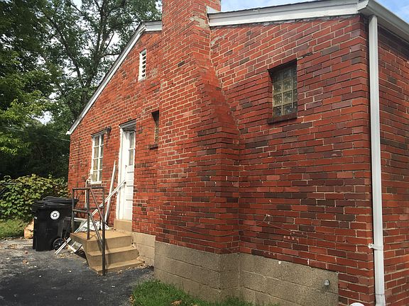 2nd image of 7719 Carleton Ave