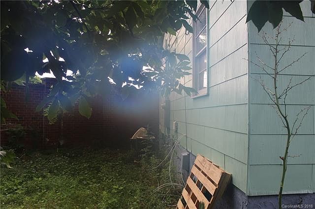 2nd image of 2304 Kennesaw Dr