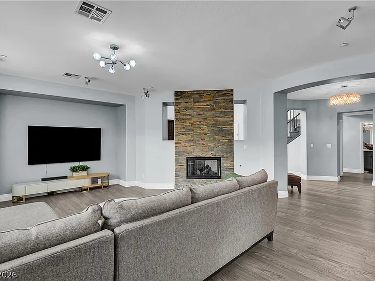 1289 Vietti St — Photo 35