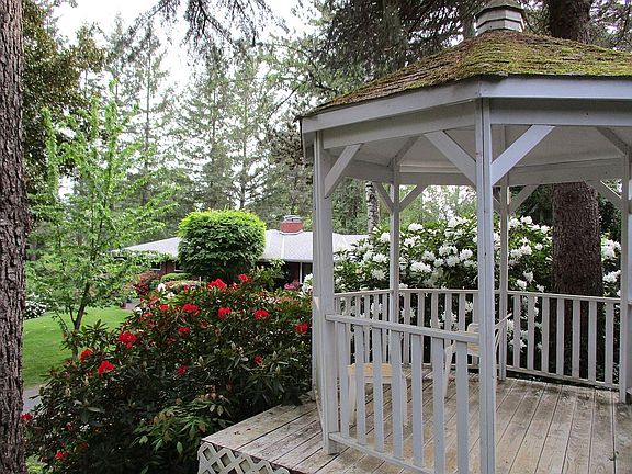 Gazebo in front yard