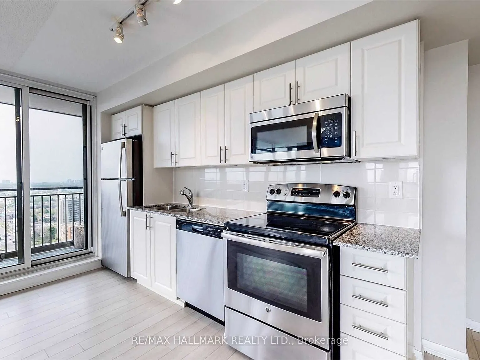 2 bed, $2,400 — Photo 2