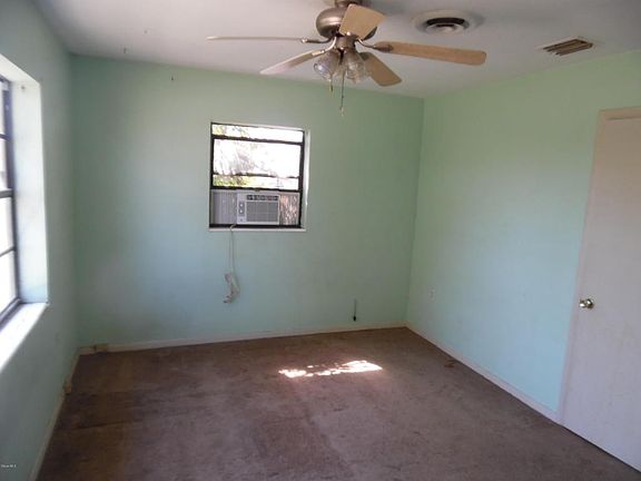3rd image of 265 Melaleuca Dr