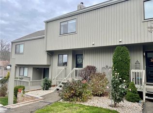 122 Watch Hill Rd UNIT 122, Branford, CT 06405