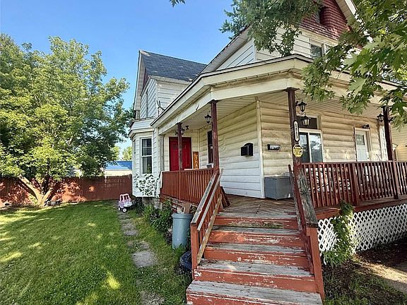 2nd image of 1813 10th Ave