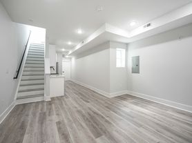 2117 S 4th St, Philadelphia, PA