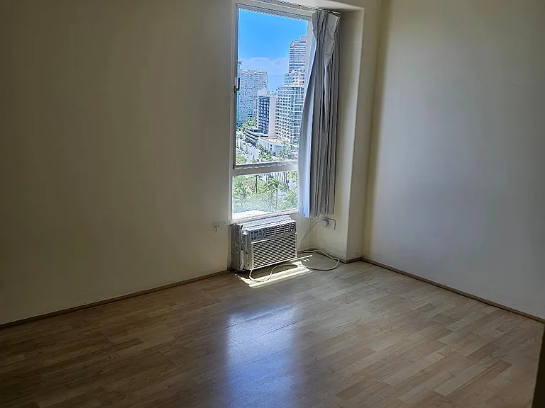 430 Keoniana St #1304 — Photo 8