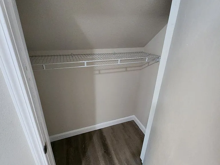 2153 N National Ave — Photo 30