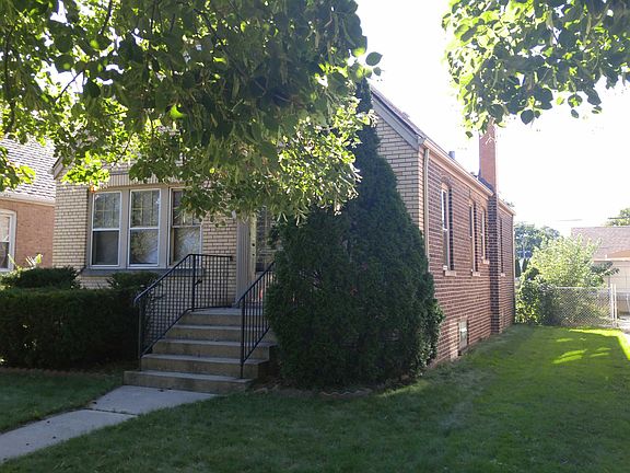 4th image of 10908 S Avenue M
