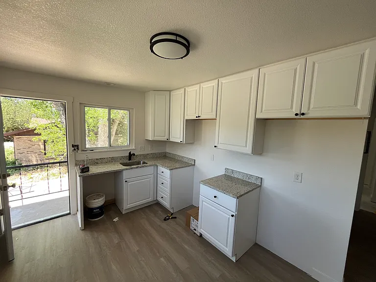 2512 E Buena Ventura St — Photo 4