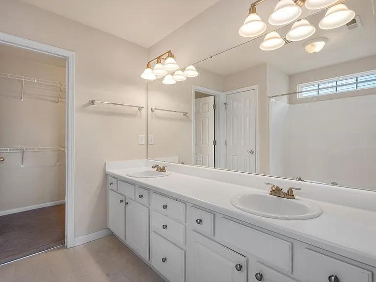 5020 Babbling Brook Dr — Photo 20
