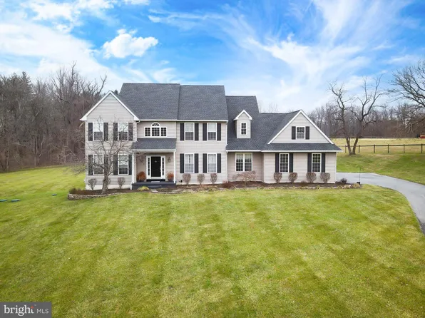 235 Crimson Dr, Oxford, PA 19363