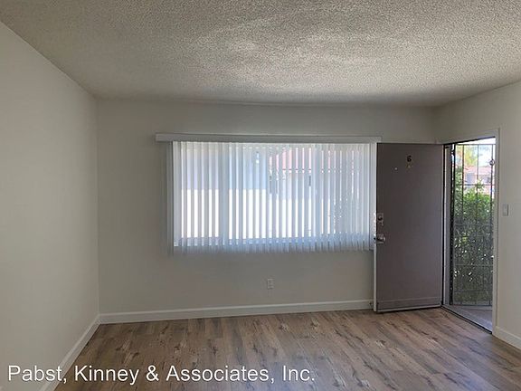 4th image of 1773 W Sumac Ln #6