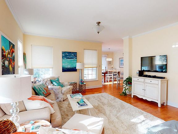 4th image of 3 Avebury Ct