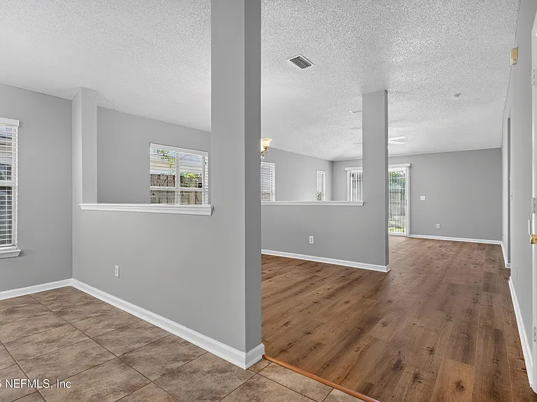1108 Hidden Cove Cir S — Photo 5