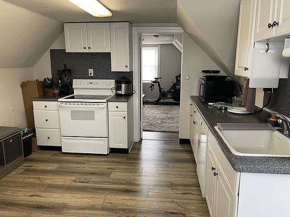 2nd image of 596 Barrett Ave APT 2