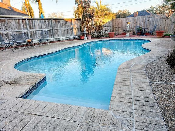 2nd image of 610 Mistycreek Dr