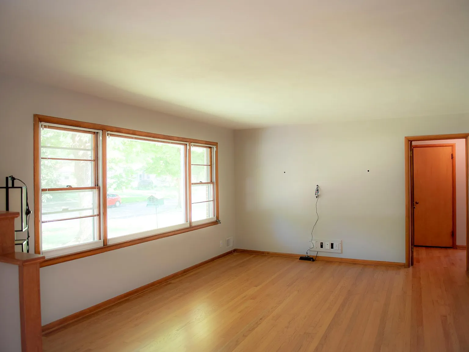 1407 S Maple St — Photo 2