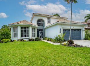 6 Lawrence Lake Dr, Boynton Beach, FL 33436