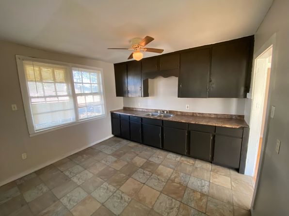 2303 N Louis St #2307