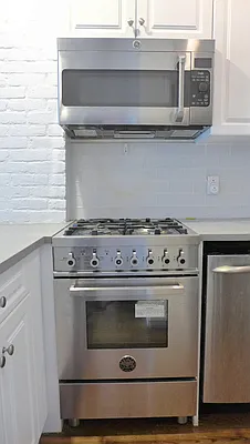 Rented by Metropolitan Equities | media 9