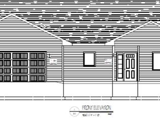 2253 Fairbanks Dr, North Mankato, MN 56003