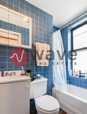 Rented by Wave Real Estate Group | media 19
