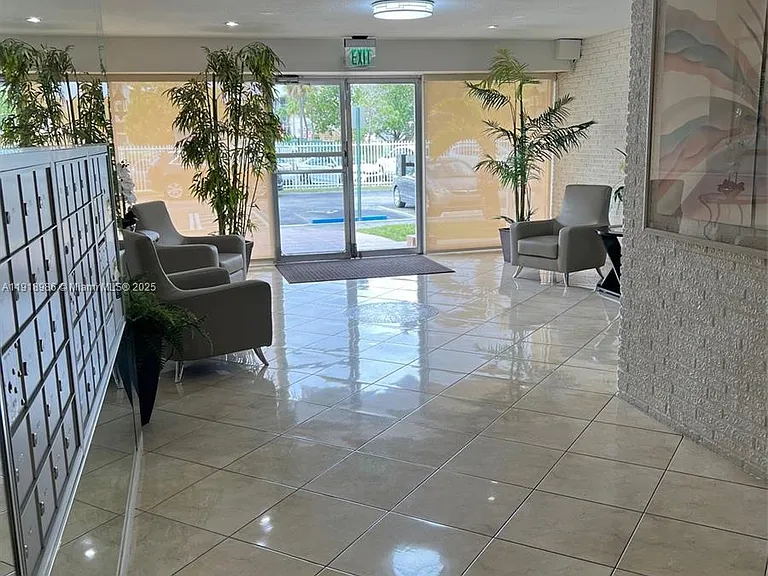 16801 NE 14th Ave #309 — Photo 9