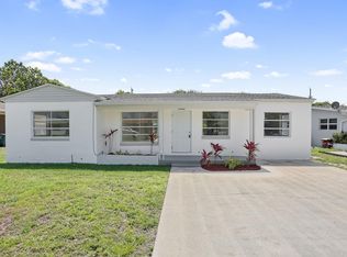 344 Cypress Dr, Lake Park, FL 33403