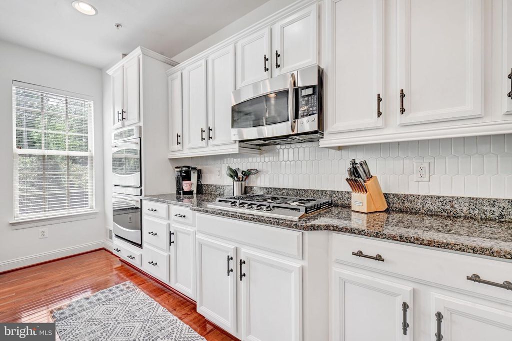 616 Overlook Park Dr Unit 84, Oxon Hill, MD - More