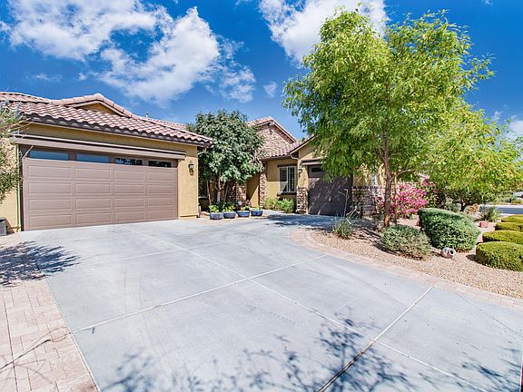 5th image of 19852 E Apricot Ln