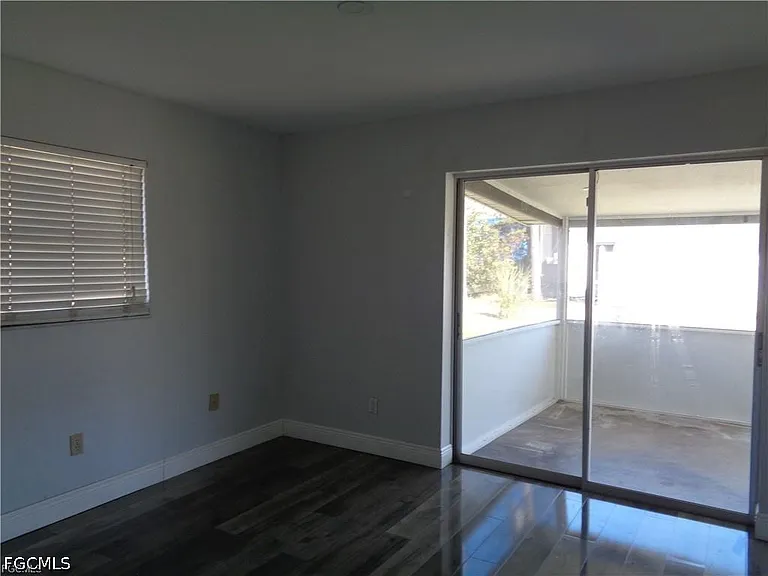 1939 SE 15th Pl #A — Photo 8