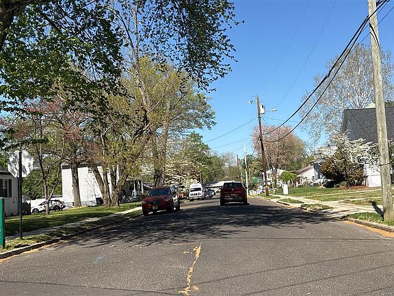 5th image of 425 Hill Ave