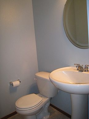 2nd image of 1324 52nd St NE