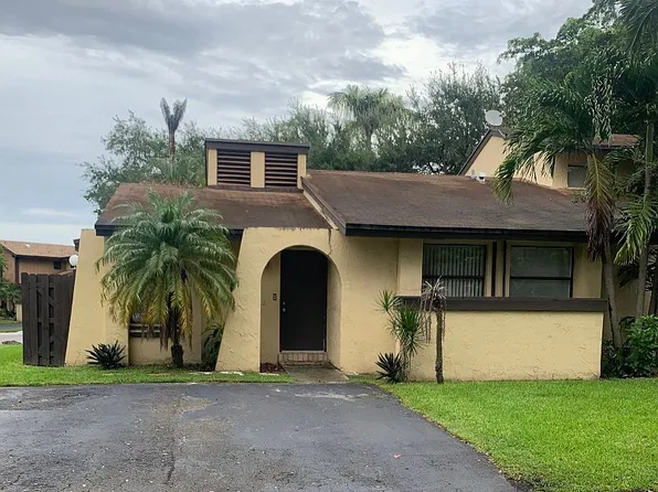 6701 SW 127th Pl, Miami, FL 33183