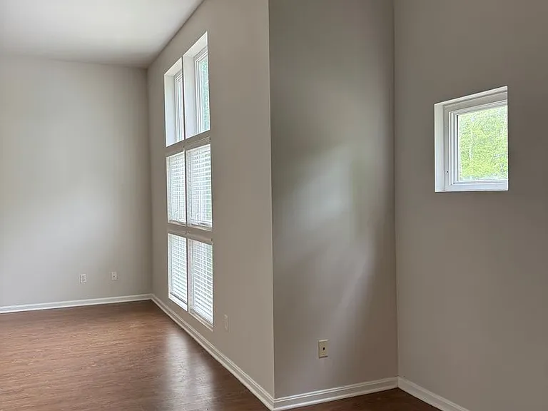 2745 Grinstead Dr #106 — Photo 10