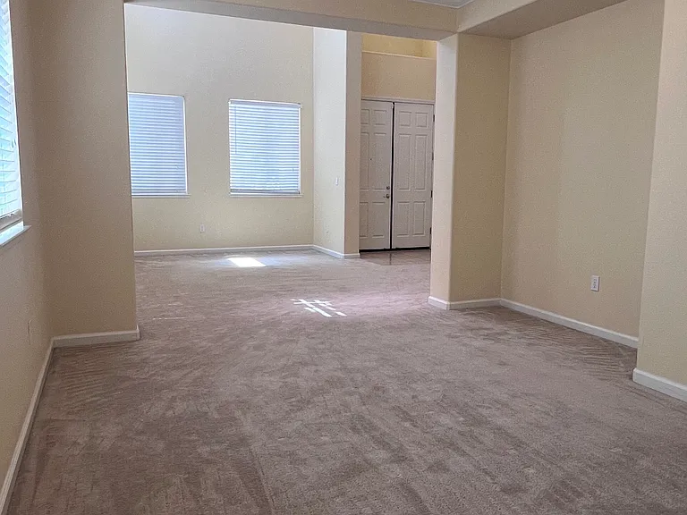 771 Cathedral Way — Photo 8