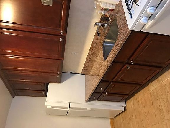 4th image of 4114 49th St APT 1F