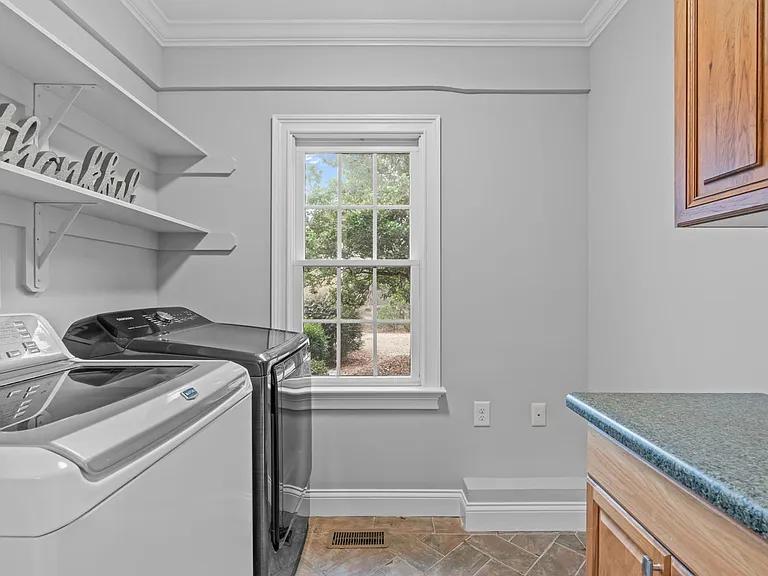 1508 Braden Overlook Ct — Photo 29