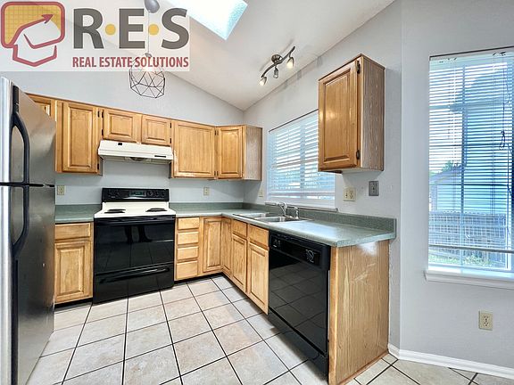 2nd image of 12265 Deerfield Way