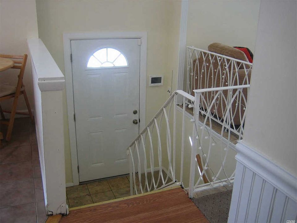 1st image of 3 Antler Ln