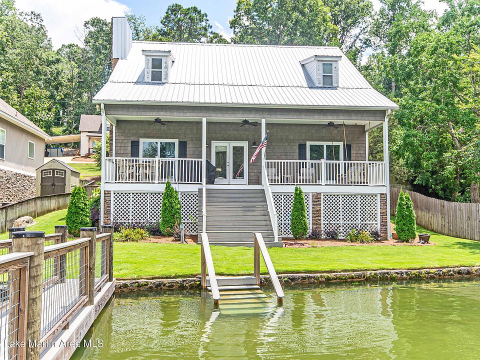 1st image of 660 Cove Dr